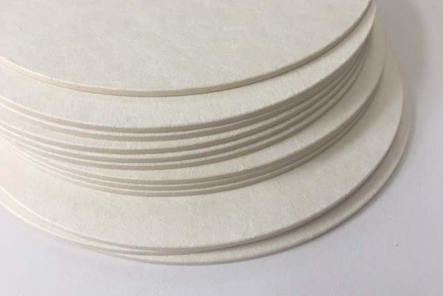 BRAMANTE Bierfilzpappe  1,4 mm  580 g/m²  72 x 102 cm SB